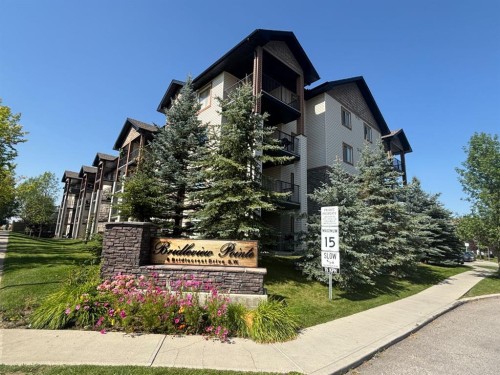 1215-8 Bridlecrest Drive SW Calgary, AB T2Y 0H7