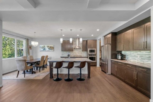 220 Walgrove Heath Se, Calgary, AB - Indoor Photo Showing Kitchen With Upgraded Kitchen