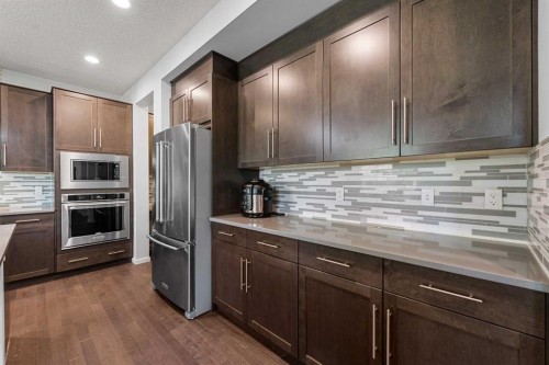 220 Walgrove Heath Se, Calgary, AB - Indoor Photo Showing Kitchen
