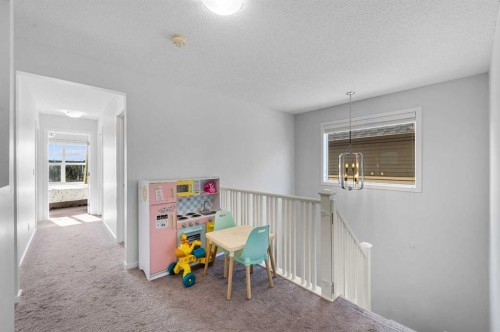 220 Walgrove Heath Se, Calgary, AB - Indoor Photo Showing Other Room