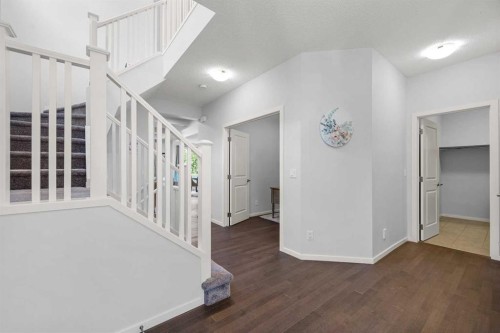 220 Walgrove Heath Se, Calgary, AB - Indoor Photo Showing Other Room