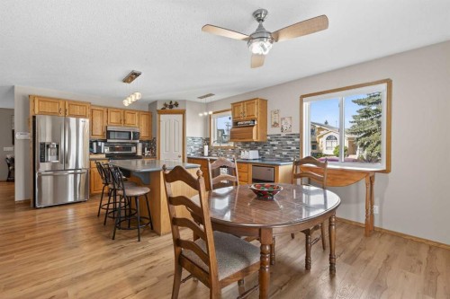131 Cambria Road, Strathmore, AB - Indoor Photo Showing Dining Room