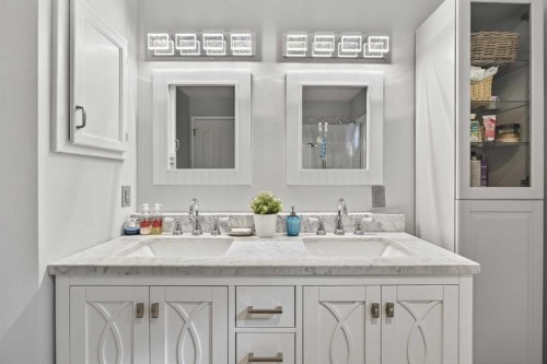 131 Cambria Road, Strathmore, AB - Indoor Photo Showing Bathroom