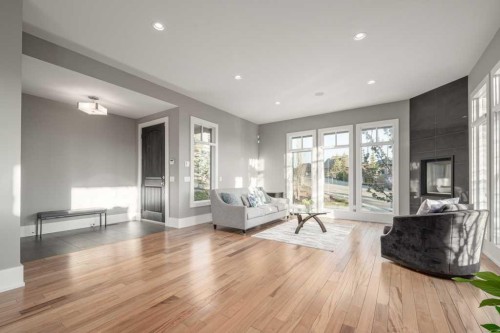 16 Spring Valley Way Sw, Calgary, AB - Indoor Photo Showing Living Room
