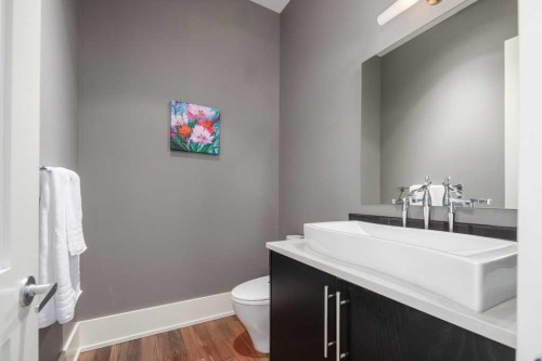 16 Spring Valley Way Sw, Calgary, AB - Indoor Photo Showing Bathroom