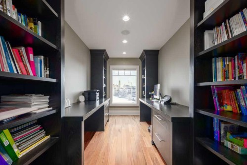 16 Spring Valley Way Sw, Calgary, AB - Indoor Photo Showing Office