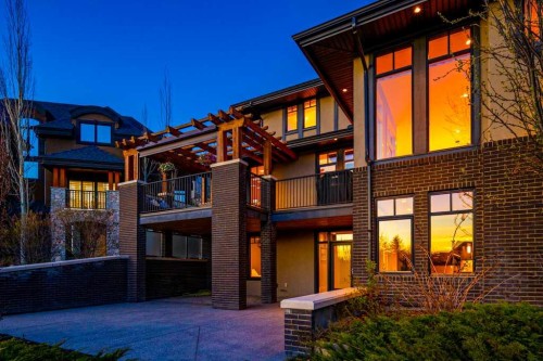 16 Spring Valley Way Sw, Calgary, AB - Outdoor