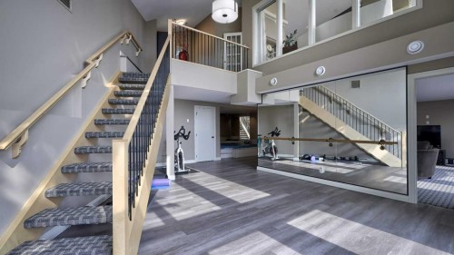 57 Edelweiss Point Nw, Calgary, AB - Indoor Photo Showing Other Room