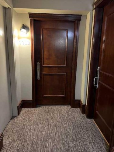 1103-817 15 Avenue Sw, Calgary, AB - Indoor Photo Showing Other Room