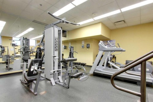 1103-817 15 Avenue Sw, Calgary, AB - Indoor Photo Showing Gym Room