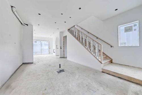 417 22 Avenue Nw, Calgary, AB - Indoor Photo Showing Other Room