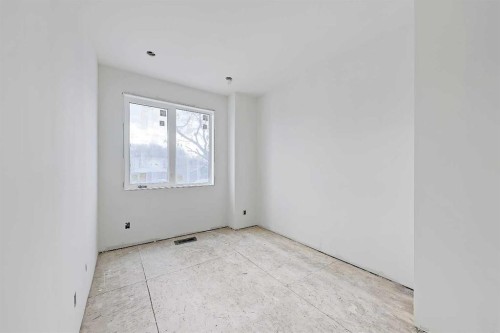 417 22 Avenue Nw, Calgary, AB - Indoor Photo Showing Other Room