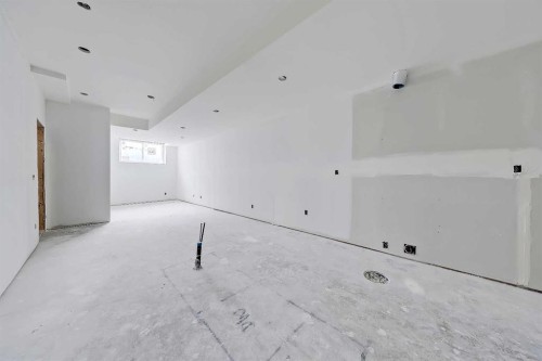 417 22 Avenue Nw, Calgary, AB - Indoor Photo Showing Other Room