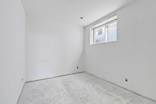 417 22 Avenue Nw, Calgary, AB - Indoor Photo Showing Other Room