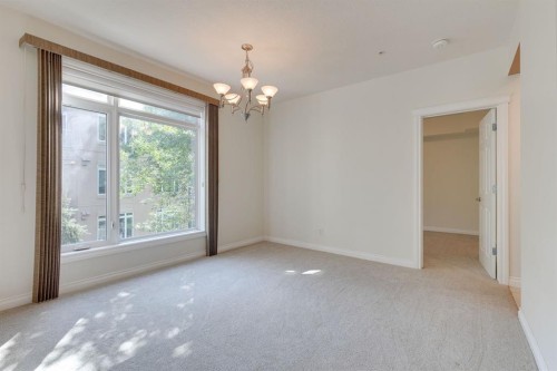 304-10 Hemlock Crescent Sw, Calgary, AB - Indoor Photo Showing Other Room