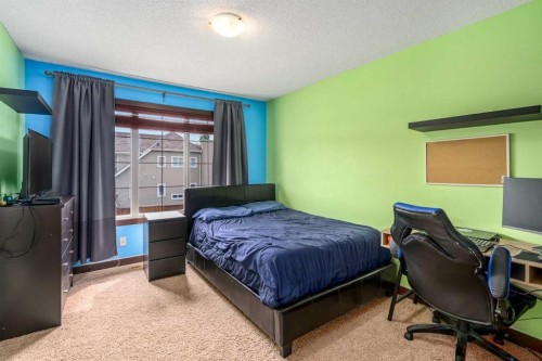 26 Mahogany Green Se, Calgary, AB - Indoor Photo Showing Bedroom
