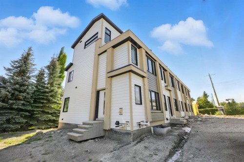 2201 32 Street SW Calgary, AB T3E 2R4