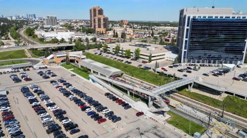 708 101 Avenue Sw, Calgary, AB - Outdoor With View