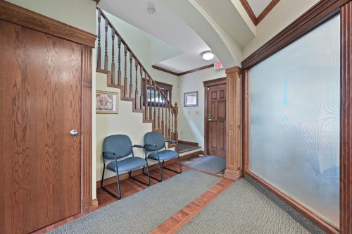 1215 14 Avenue Sw, Calgary, AB 