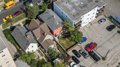 1215 14 Avenue Sw, Calgary, AB 