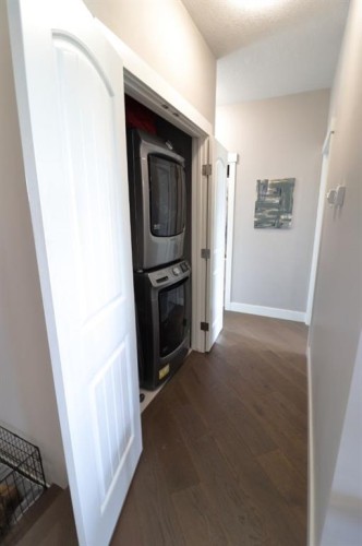 702 Fairways Drive, Vulcan, AB - Indoor