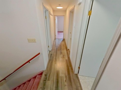 409 1 Street North, Vulcan, AB - Indoor Photo Showing Other Room