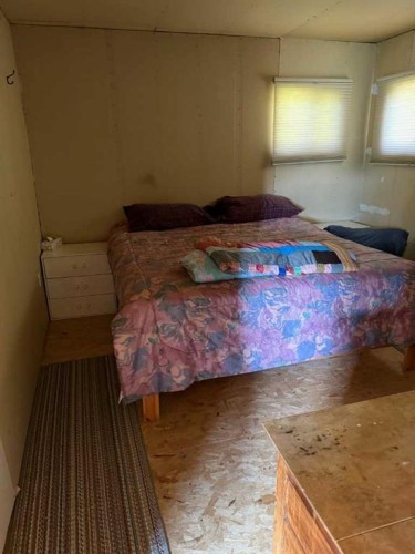 10147 Twp Rd 430B, Rural Flagstaff County, AB - Indoor Photo Showing Bedroom