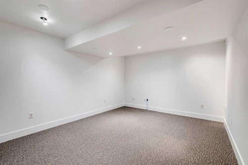 23 Erin Grove Court Se, Calgary, AB - Indoor Photo Showing Other Room