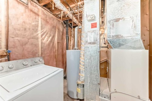 269 Edgepark Boulevard Nw, Calgary, AB - Indoor Photo Showing Laundry Room