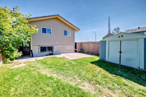 269 Edgepark Boulevard Nw, Calgary, AB - Outdoor With Exterior