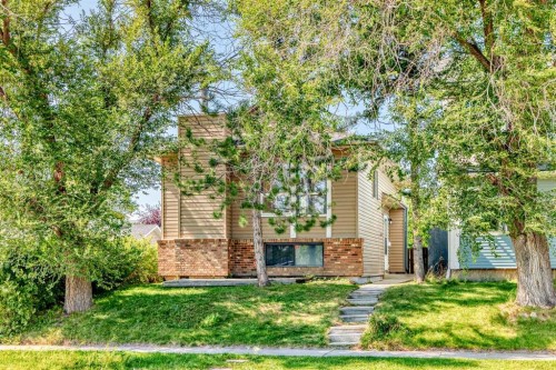 269 Edgepark Boulevard Nw, Calgary, AB - Outdoor