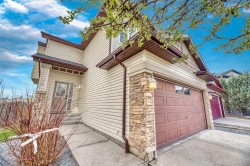 39 Everstone Rise SW Calgary, AB T2Y 4J8