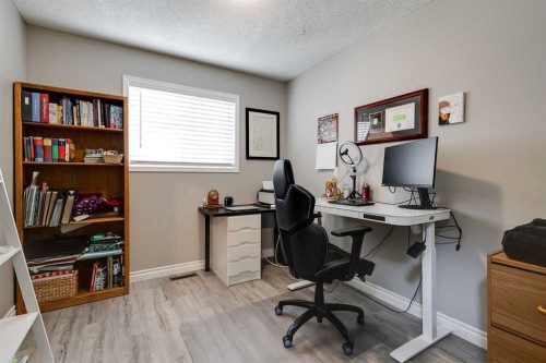274 Mt Assiniboine Place Se, Calgary, AB - Indoor Photo Showing Office