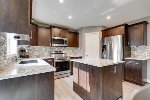 274 Mt Assiniboine Place Se, Calgary, AB - Indoor Photo Showing Kitchen With Upgraded Kitchen