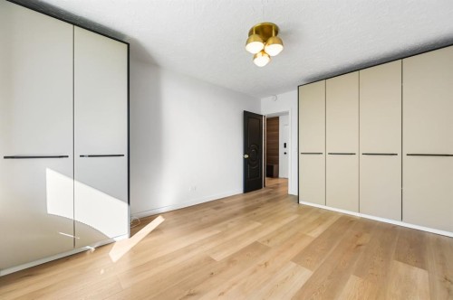 401-3204 Rideau Place Sw, Calgary, AB - Indoor Photo Showing Other Room