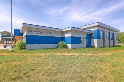 2747 Grant Crescent Sw, Calgary, AB - Outdoor