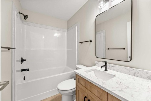 1326 23 Street, Didsbury, AB - Indoor Photo Showing Bathroom