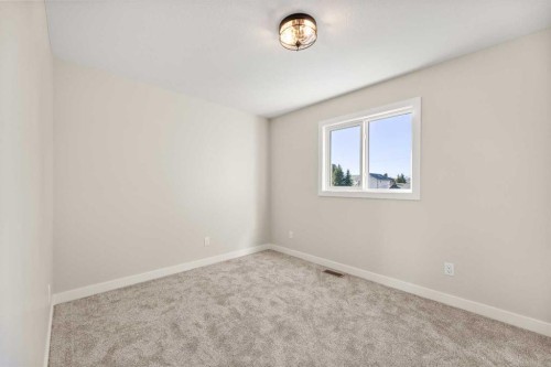 1326 23 Street, Didsbury, AB - Indoor Photo Showing Other Room