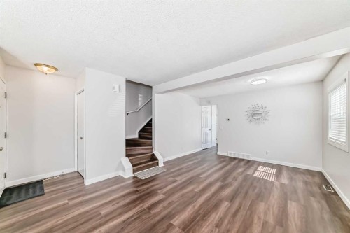 33 Martinridge Place Ne, Calgary, AB - Indoor Photo Showing Other Room