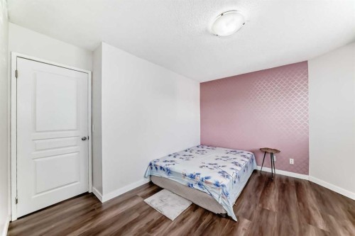 33 Martinridge Place Ne, Calgary, AB - Indoor Photo Showing Bedroom