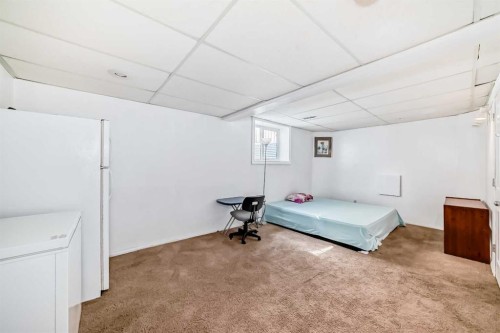 33 Martinridge Place Ne, Calgary, AB - Indoor