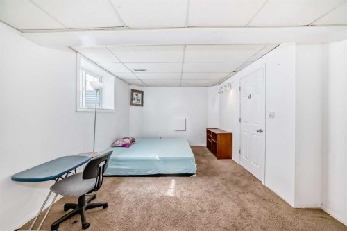 33 Martinridge Place Ne, Calgary, AB - Indoor Photo Showing Other Room