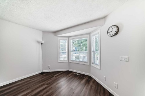 33 Martinridge Place Ne, Calgary, AB - Indoor Photo Showing Other Room