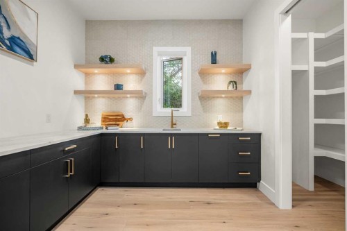 1415 24 Street Sw, Calgary, AB - Indoor