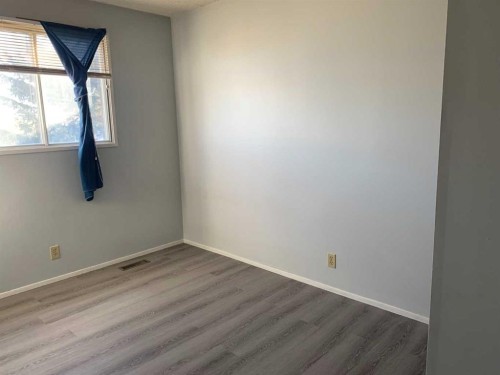 90 Abalone Crescent Ne, Calgary, AB - Indoor Photo Showing Other Room