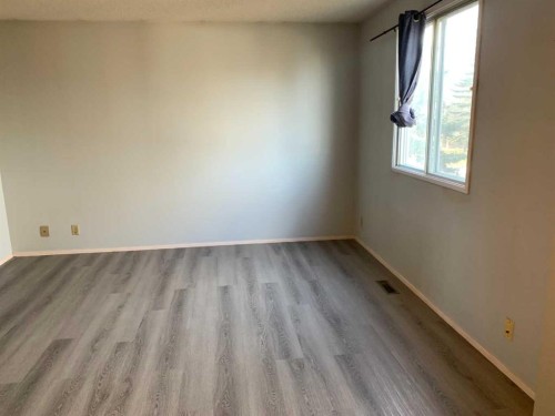 90 Abalone Crescent Ne, Calgary, AB - Indoor Photo Showing Other Room