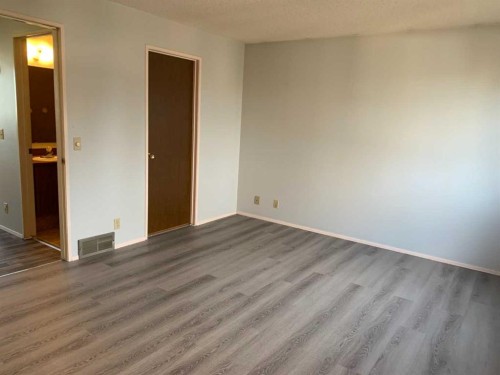 90 Abalone Crescent Ne, Calgary, AB - Indoor Photo Showing Other Room