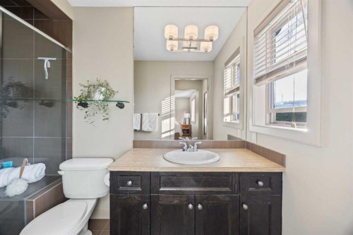 80 Tuscany Summit Terrace Nw, Calgary, AB - Indoor Photo Showing Bathroom