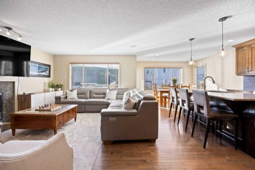 80 Tuscany Summit Terrace Nw, Calgary, AB - Indoor Photo Showing Living Room