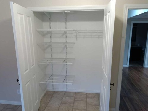 2 Holsworth Place, Sylvan Lake, AB - Indoor With Storage